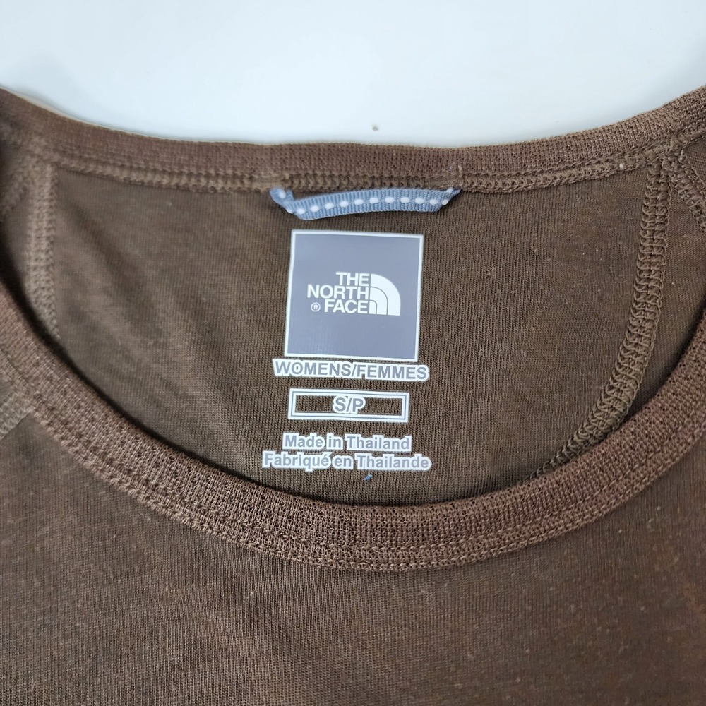 The North Face women's Small scoop neck short sleeve Vapor Wick T-shirt - Picture 8 of 10